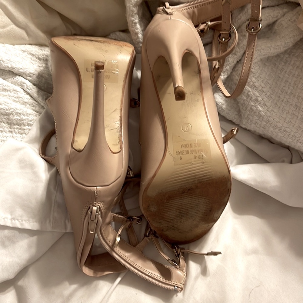 SOLD ON ANOTHER PLATFORM Peep Toe Strappy Caged Stiletto Heel in Nude - Picture 3 of 6